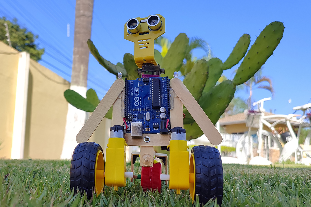 Robô Ardudroide - Projeto com Arduino Uno e sensor